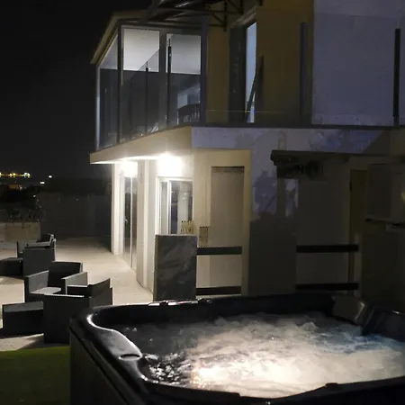 Villa Panoramic X